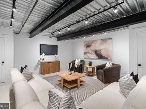 254 N 2nd St, Philadelphia PA 19106