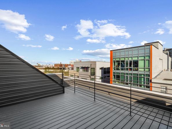 254 N 2nd St, Philadelphia PA 19106