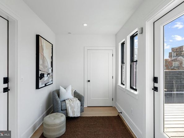 254 N 2nd St, Philadelphia PA 19106