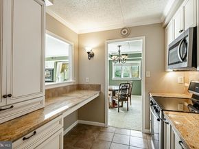 307 B000 Summit Drive B, Bryn Mawr PA 19010