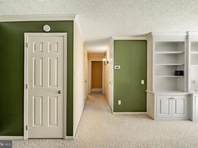 307 B000 Summit Drive B, Bryn Mawr PA 19010