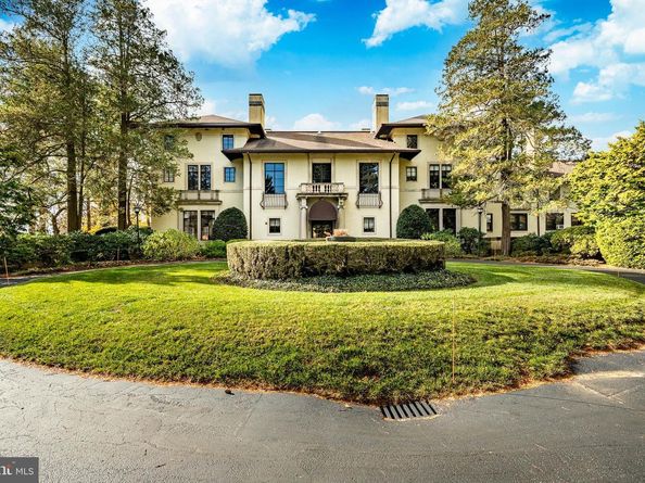 307 B000 Summit Drive B, Bryn Mawr PA 19010