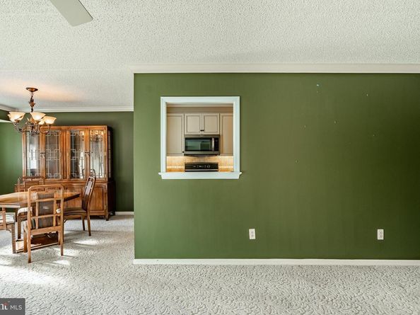 307 B000 Summit Drive B, Bryn Mawr PA 19010