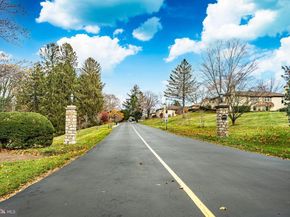 307 B000 Summit Drive B, Bryn Mawr PA 19010