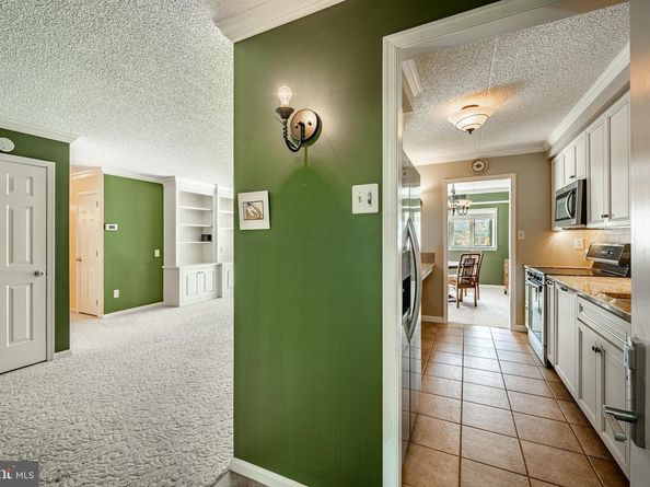 307 B000 Summit Drive B, Bryn Mawr PA 19010