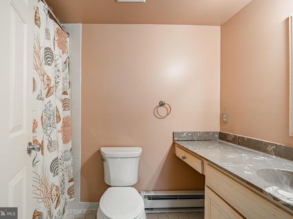 307 B000 Summit Drive B, Bryn Mawr PA 19010