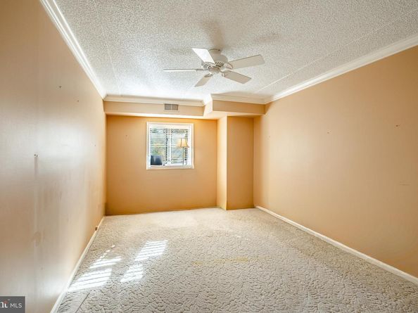 307 B000 Summit Drive B, Bryn Mawr PA 19010