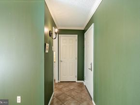 307 B000 Summit Drive B, Bryn Mawr PA 19010