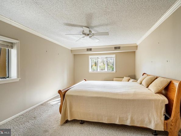 307 B000 Summit Drive B, Bryn Mawr PA 19010