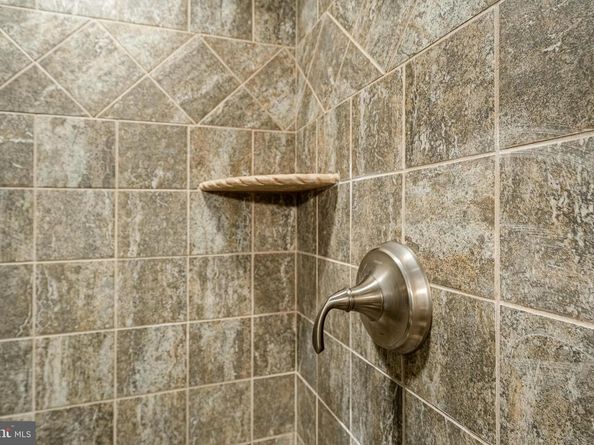 307 B000 Summit Drive B, Bryn Mawr PA 19010