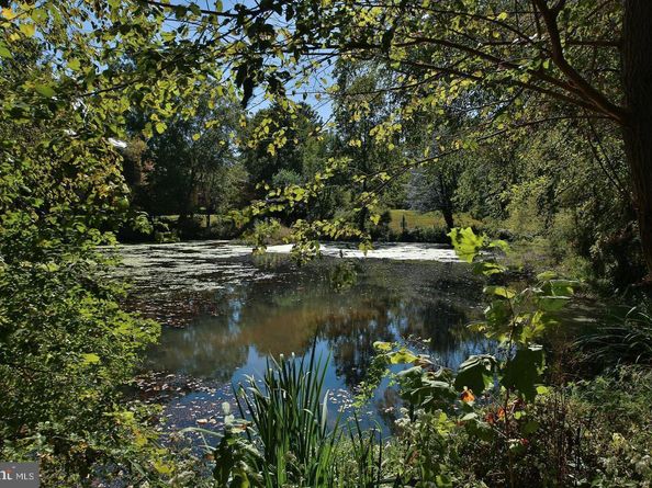 363 Old Forge Crossing 363, Devon PA 19333