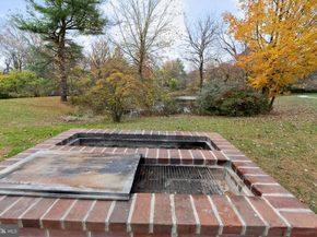 363 Old Forge Crossing 363, Devon PA 19333