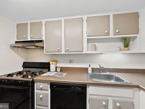 363 Old Forge Crossing 363, Devon PA 19333