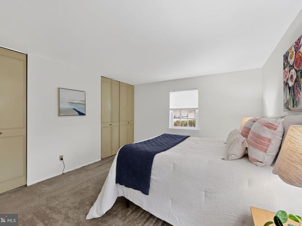 363 Old Forge Crossing 363, Devon PA 19333