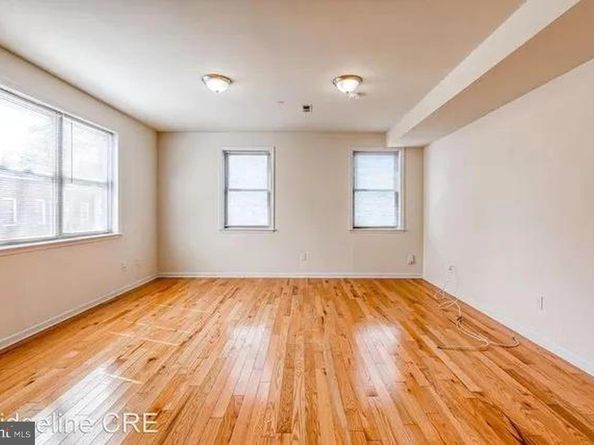 2400 W Thompson Street, Philadelphia PA 19121