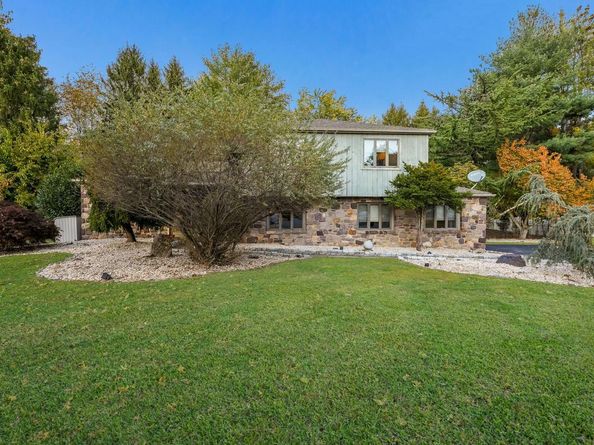 28 Peter Drive, Richboro PA 18954