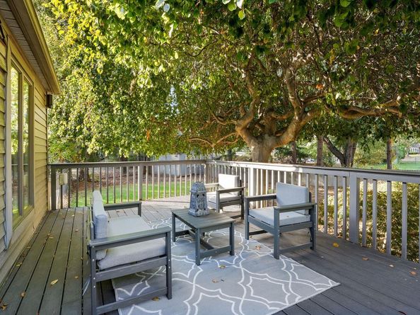 28 Peter Drive, Richboro PA 18954