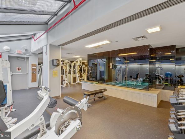 1530 Key Boulevard 929, Arlington VA 22209