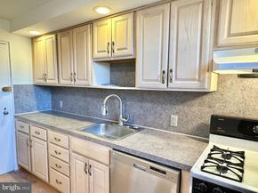 40 Old Lancaster Road 205, Merion Station PA 19066