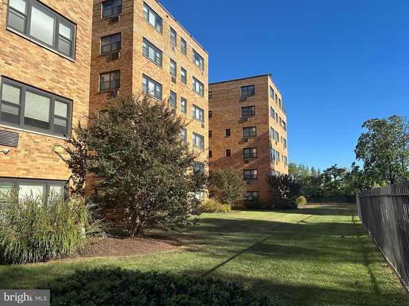 40 Old Lancaster Road 205, Merion Station PA 19066