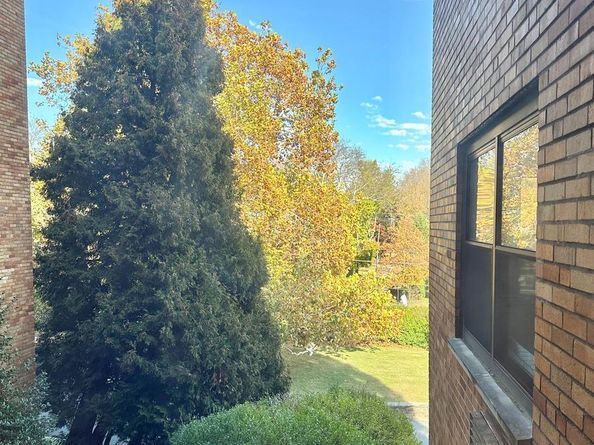 40 Old Lancaster Road 205, Merion Station PA 19066