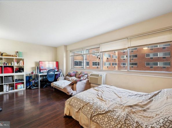 2101 Chestnut Street 502, Philadelphia PA 19103