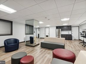 2101 Chestnut Street 502, Philadelphia PA 19103