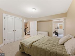 8 Quartermaster Road, Holland PA 18966