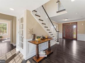 8 Quartermaster Road, Holland PA 18966