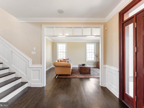 8 Quartermaster Road, Holland PA 18966