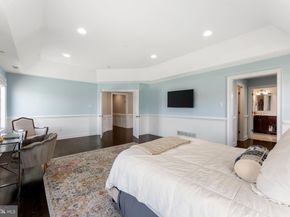 8 Quartermaster Road, Holland PA 18966