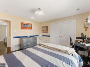 8 Quartermaster Road, Holland PA 18966