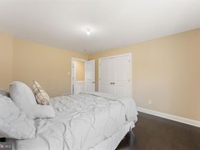 8 Quartermaster Road, Holland PA 18966