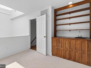 306 9TH Street SE, Washington DC 20003