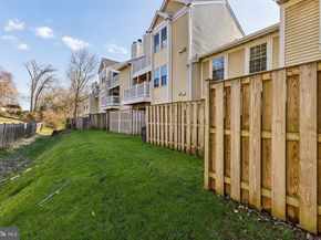 3378 Lakeside View Drive 142, Falls Church VA 22041