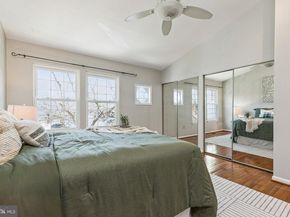 3378 Lakeside View Drive 142, Falls Church VA 22041