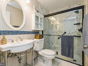 3378 Lakeside View Drive 142, Falls Church VA 22041