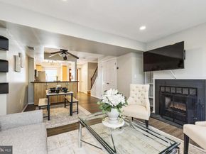 3378 Lakeside View Drive 142, Falls Church VA 22041