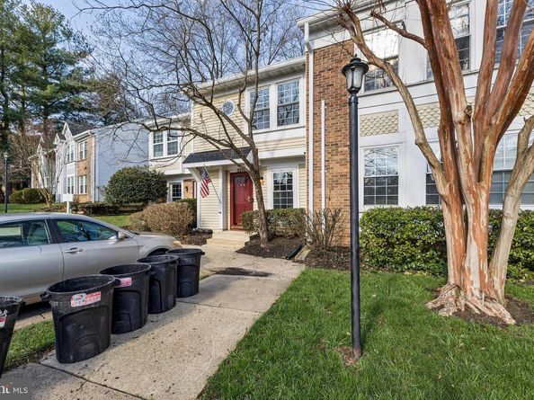 3378 Lakeside View Drive 142, Falls Church VA 22041