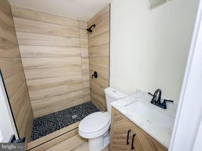 5725 13TH Street NW, Washington DC 20011
