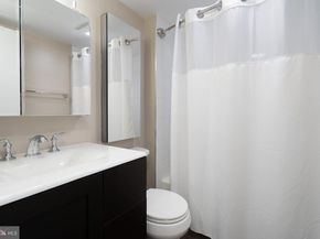 2111 Wisconsin Avenue NW 512, Washington DC 20007