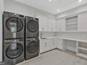 1044 Carper Street, Mclean VA 22101