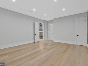 1044 Carper Street, Mclean VA 22101