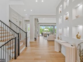 1044 Carper Street, Mclean VA 22101