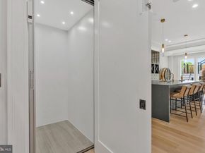 1044 Carper Street, Mclean VA 22101