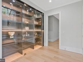 1044 Carper Street, Mclean VA 22101