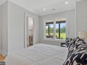 1044 Carper Street, Mclean VA 22101