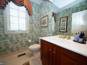1227 Denbigh Lane, Wayne PA 19087
