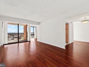 4500 Four Mile Run Drive S 413, Arlington VA 22204