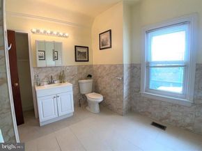 75 Harry Street, Conshohocken PA 19428